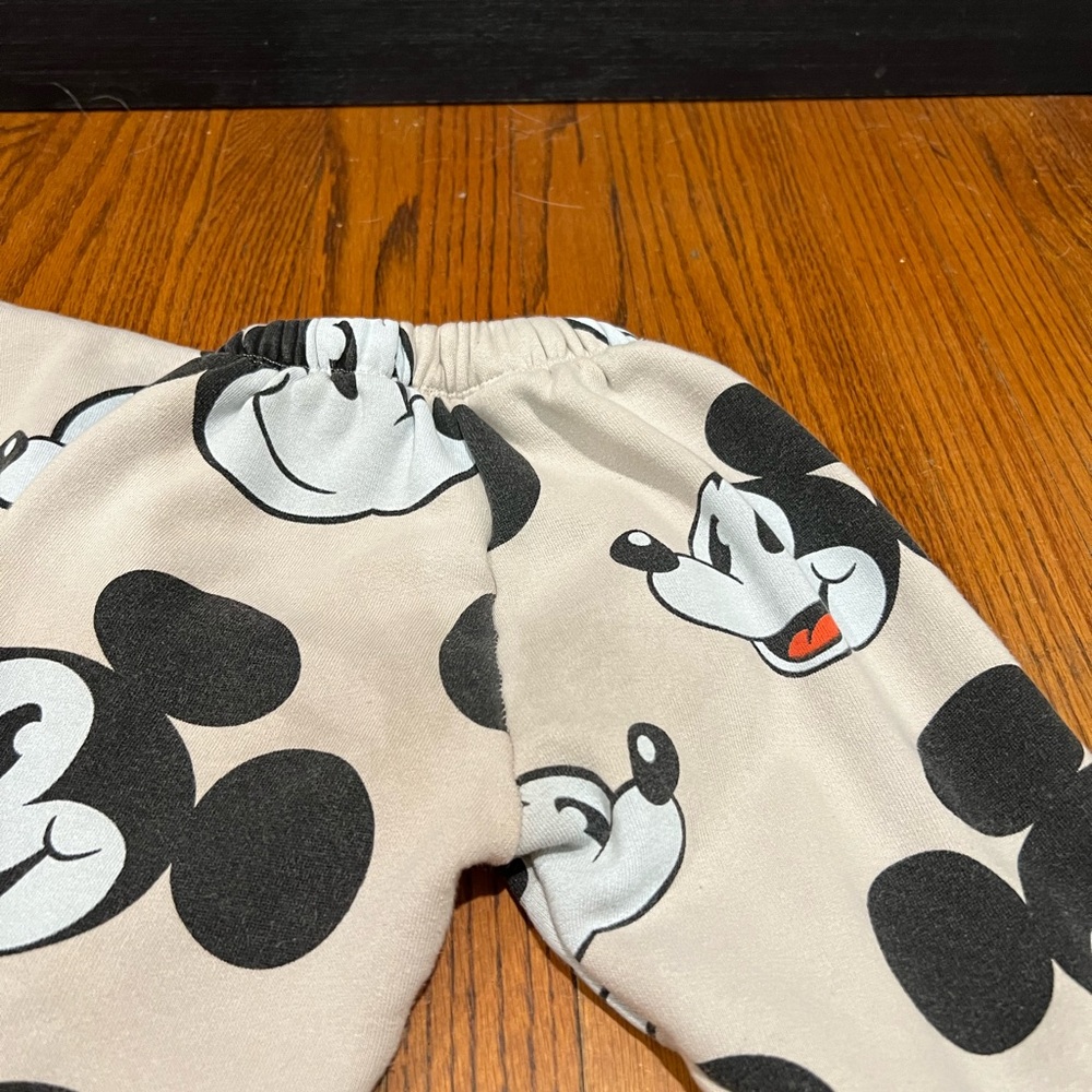 Zara x Disney Mickey Sweatshirt & Joggers Set - Picture 10 of 10